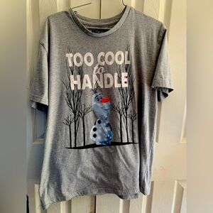 Women’s Disney Frozen 2 Olaf Grey T Shirt Large  Too Cool To Handle‎